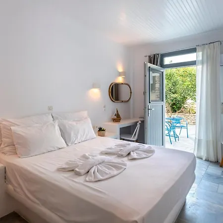 Aegeon Garden ゲストハウス 3*