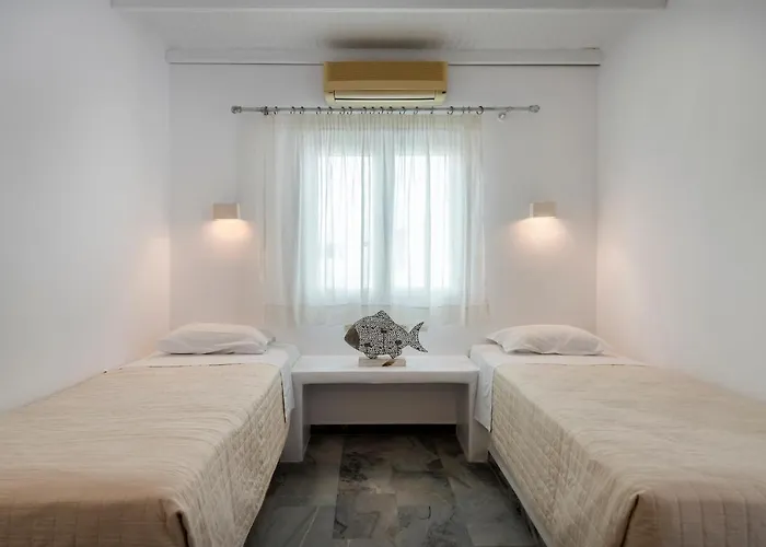 Aegeon Garden פארוס