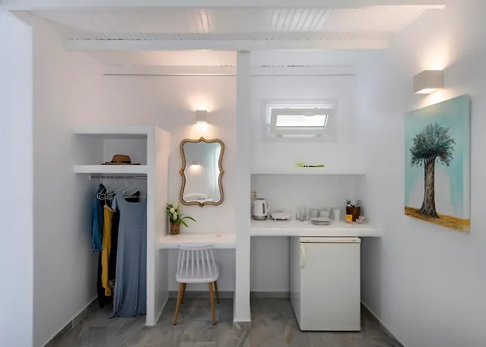 Aegeon Garden בית הארחה פארוס